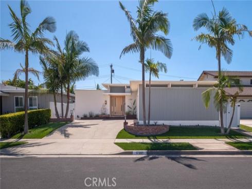 17391 Alta Vista Circle, Huntington Beach, CA