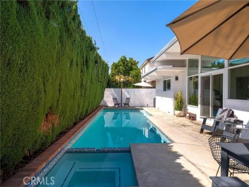 17391 Alta Vista Circle, Huntington Beach, CA