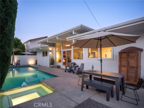 17391 Alta Vista Circle, Huntington Beach, CA