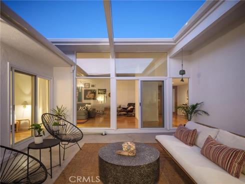 17391 Alta Vista Circle, Huntington Beach, CA
