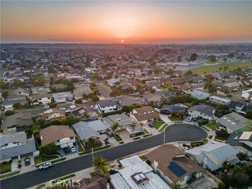 17391 Alta Vista Circle, Huntington Beach, CA