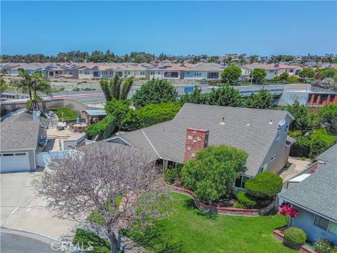 5511 Wendy Circle, Huntington Beach, CA
