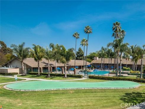 8777 Coral Springs 11H Court, Huntington Beach, CA
