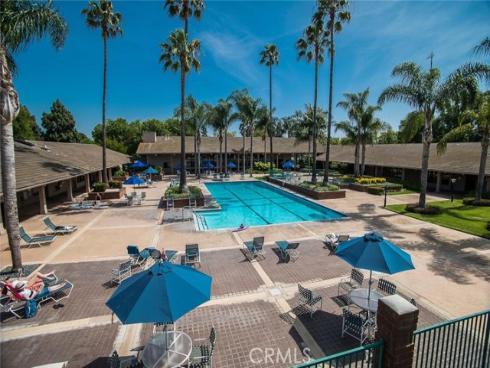 8777 Coral Springs 11H Court, Huntington Beach, CA