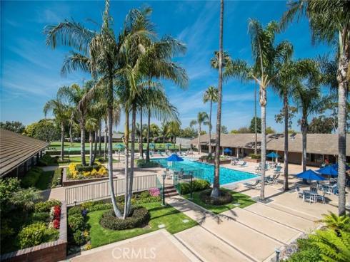 8777 Coral Springs 11H Court, Huntington Beach, CA
