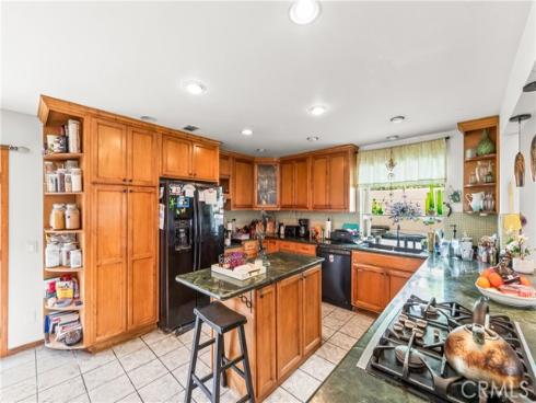 21661  Kaneohe  , Huntington Beach, CA