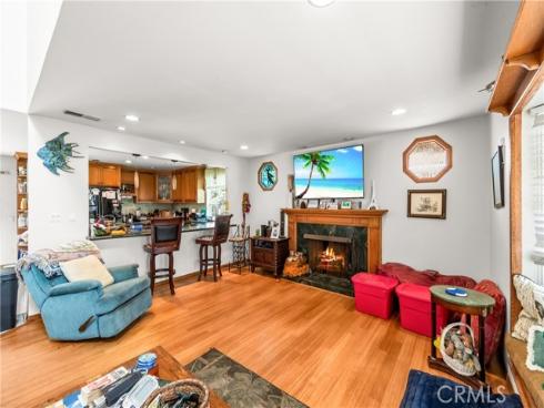 21661  Kaneohe  , Huntington Beach, CA