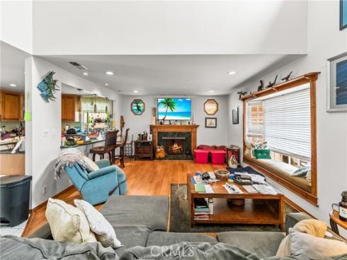 21661  Kaneohe  , Huntington Beach, CA