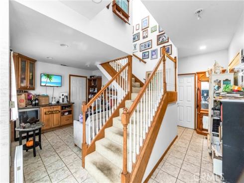 21661  Kaneohe  , Huntington Beach, CA