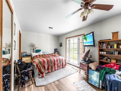 21661  Kaneohe  , Huntington Beach, CA