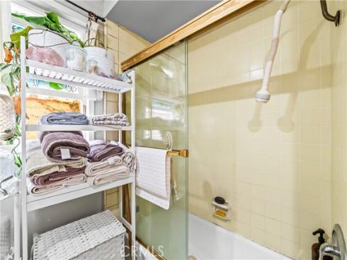21661  Kaneohe  , Huntington Beach, CA