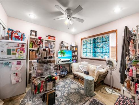 21661  Kaneohe  , Huntington Beach, CA