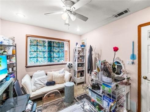 21661  Kaneohe  , Huntington Beach, CA