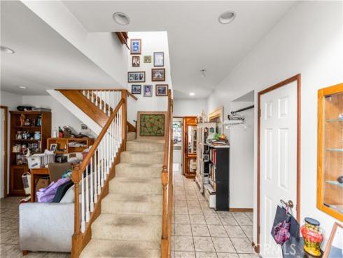21661  Kaneohe  , Huntington Beach, CA