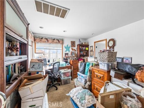 21661  Kaneohe  , Huntington Beach, CA