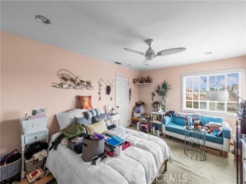 21661  Kaneohe  , Huntington Beach, CA