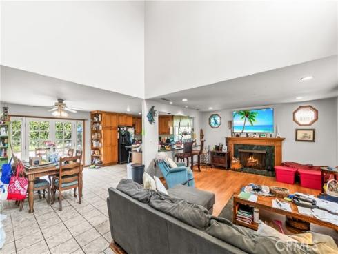 21661  Kaneohe  , Huntington Beach, CA