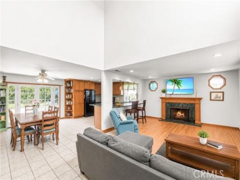 21661  Kaneohe  , Huntington Beach, CA