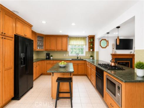 21661  Kaneohe  , Huntington Beach, CA
