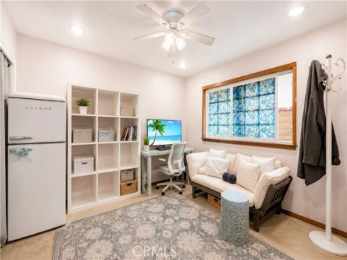 21661  Kaneohe  , Huntington Beach, CA