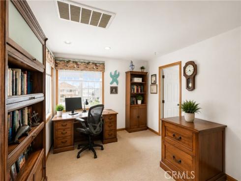 21661  Kaneohe  , Huntington Beach, CA