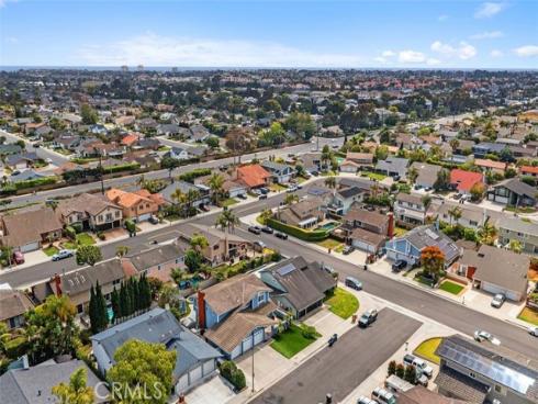 8412  Velvet   Circle, Huntington Beach, CA