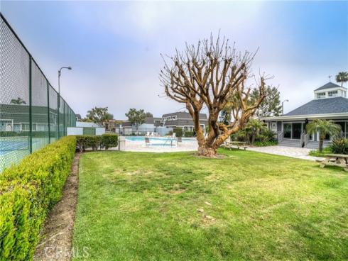 8379 Leeward , Huntington Beach, CA