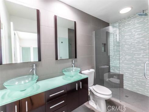 21662 Brookhurst C , Huntington Beach, CA