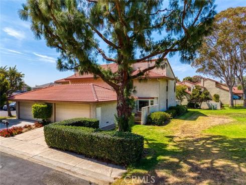 8391 Mapledale Lane, Huntington Beach, CA