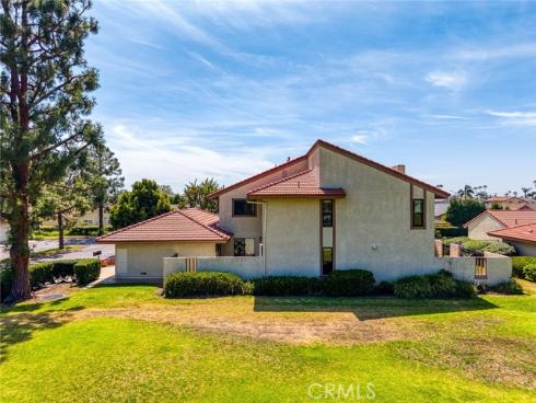 8391 Mapledale Lane, Huntington Beach, CA