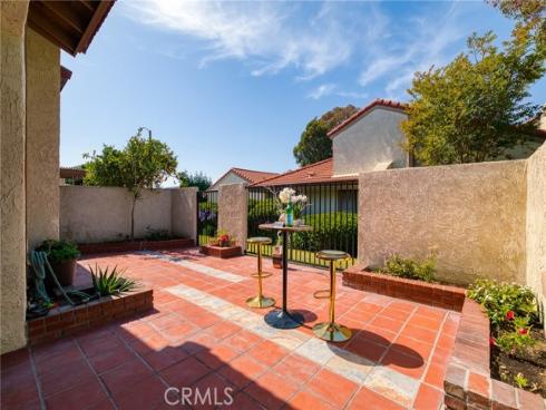 8391 Mapledale Lane, Huntington Beach, CA