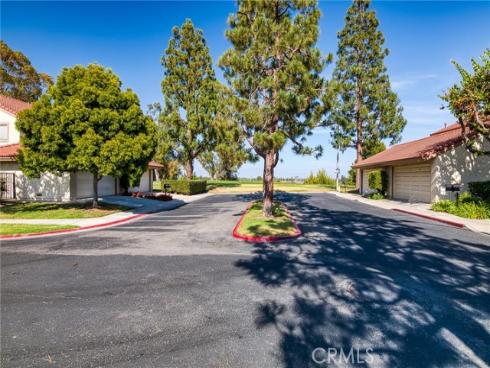 8391 Mapledale Lane, Huntington Beach, CA