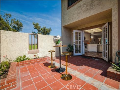 8391 Mapledale Lane, Huntington Beach, CA