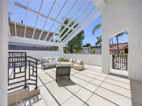 4232 Pierson Drive, Huntington Beach, CA