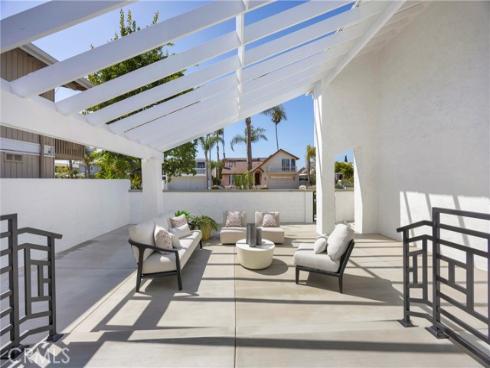 4232 Pierson Drive, Huntington Beach, CA