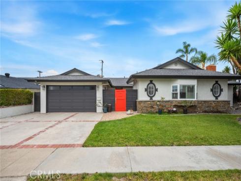 5471 Meadowlark Drive, Huntington Beach, CA