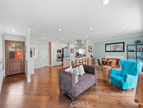 5471 Meadowlark Drive, Huntington Beach, CA