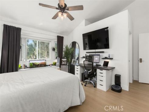 222 17th Street, Huntington Beach, CA