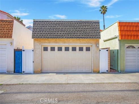 222 17th Street, Huntington Beach, CA