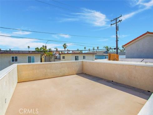 222  17th   Street, Huntington Beach, CA