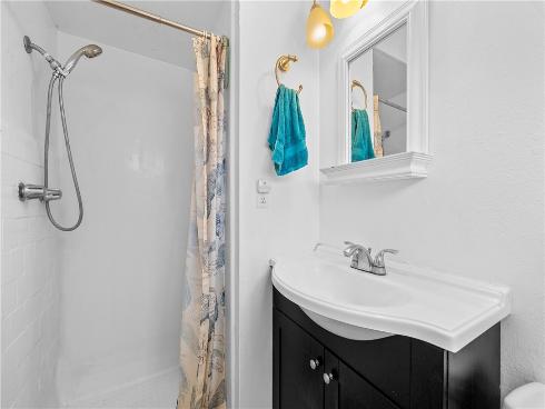 5921 Chinook Drive, Huntington Beach, CA