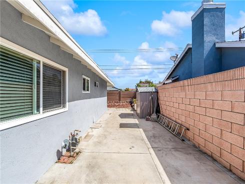 5921 Chinook Drive, Huntington Beach, CA