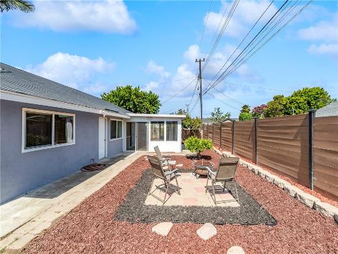 5921 Chinook Drive, Huntington Beach, CA