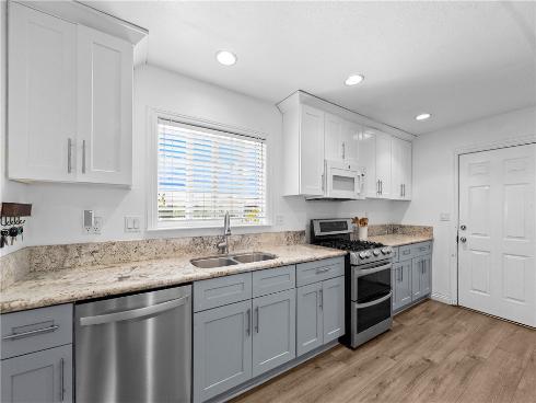 5921 Chinook Drive, Huntington Beach, CA