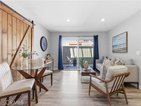 215 Wichita , Huntington Beach, CA