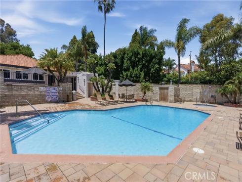 215 Wichita , Huntington Beach, CA