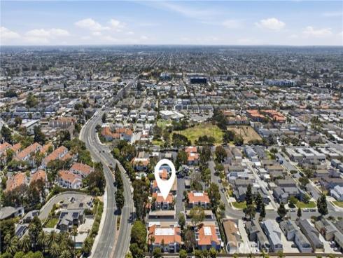 215 Wichita , Huntington Beach, CA