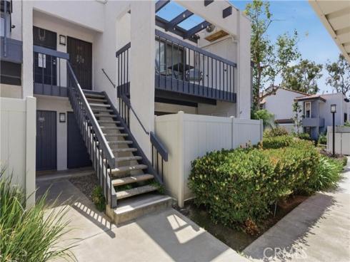 215 Wichita , Huntington Beach, CA