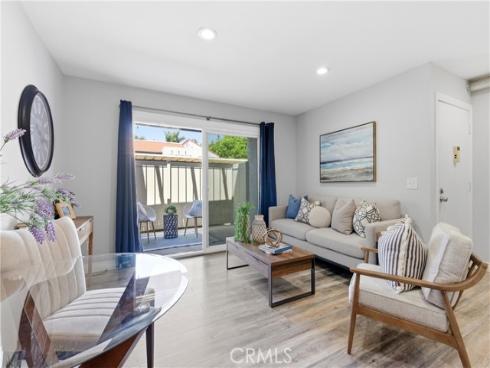 215 Wichita , Huntington Beach, CA