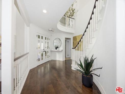 19382 Woodlands Drive, Huntington Beach, CA